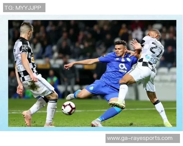 巴拉蒂俱卡与阿美利加的精彩对决揭示足球战术与团队协作的魅力